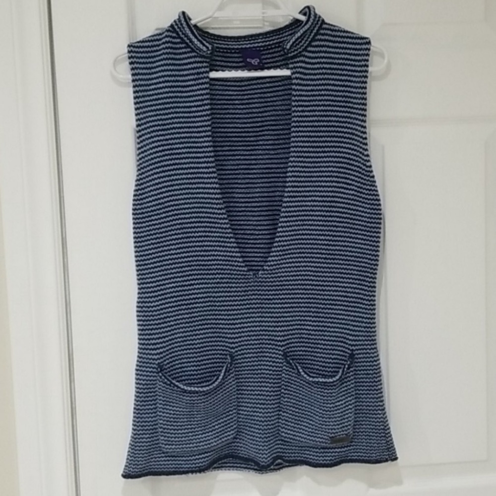 TNA sweater v-neck